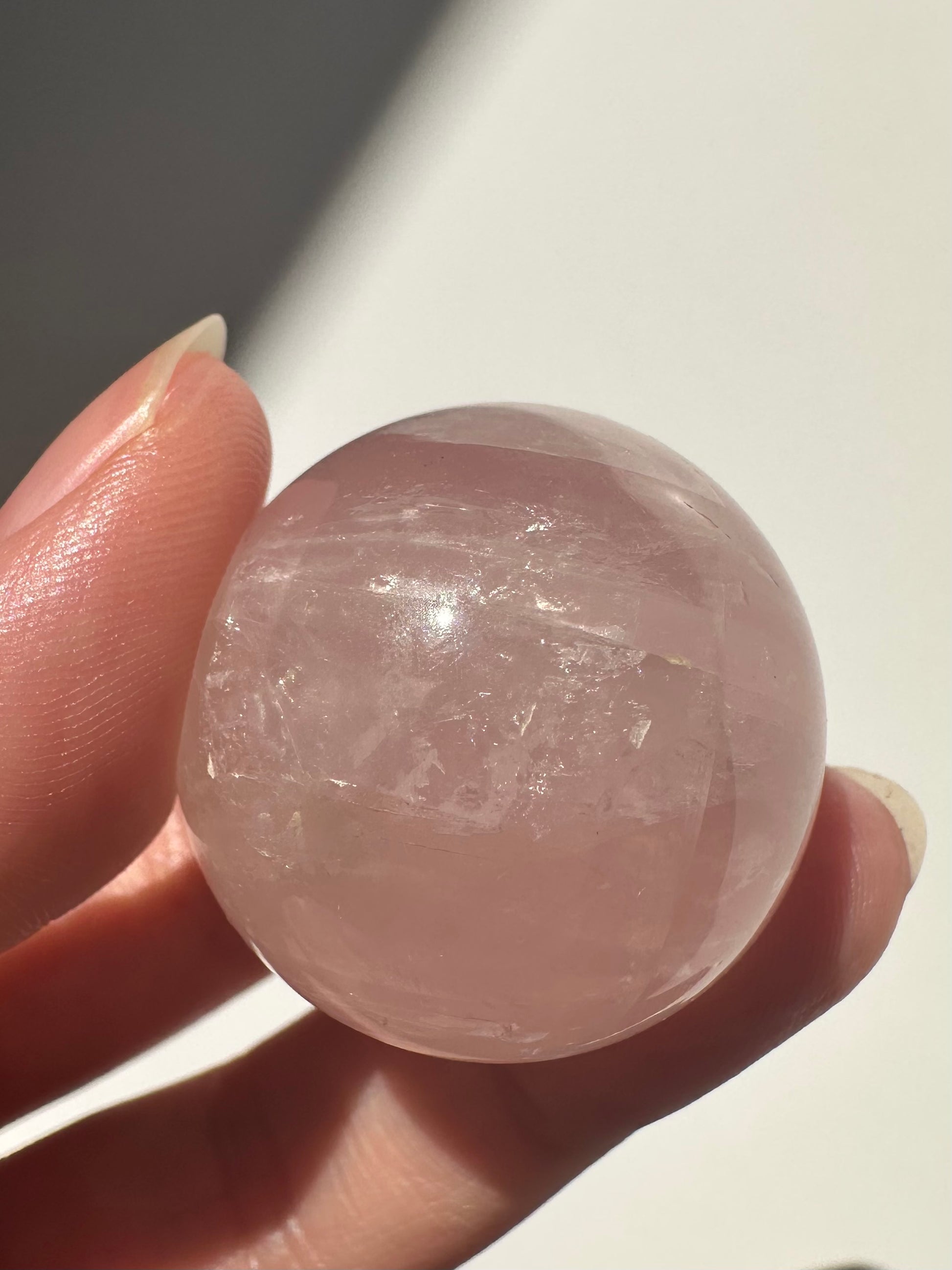 Rosenquarz Kugel (Mini)