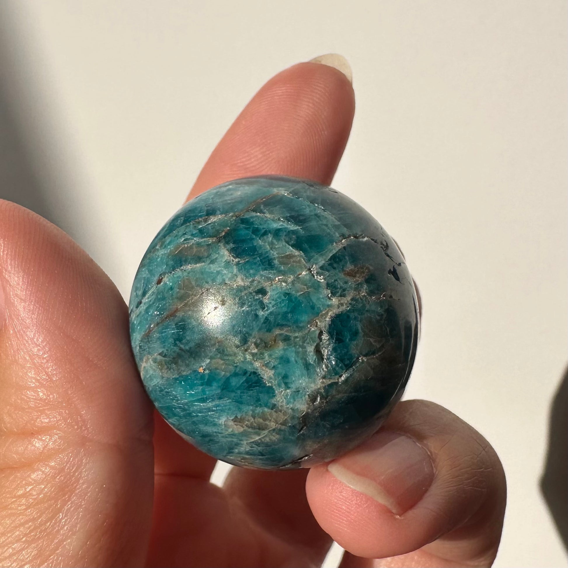 Blaue Apatit Kugel (Mini)